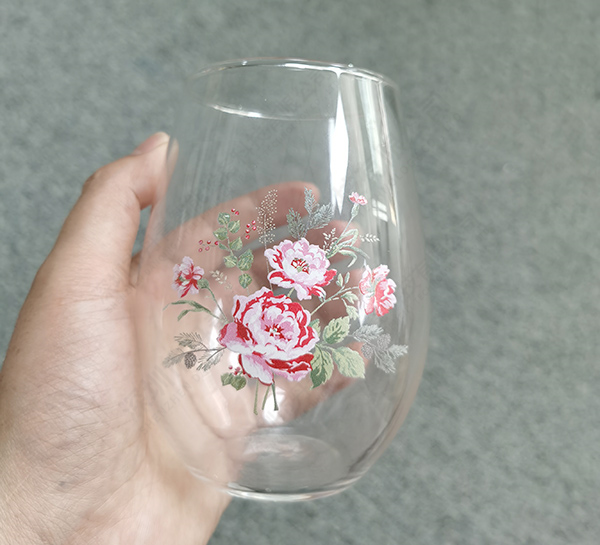 玻璃杯